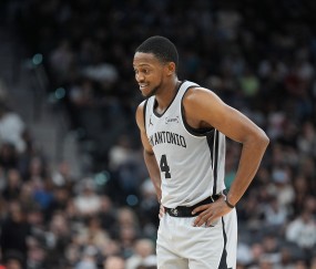 华体会体育app-今天不太行！福克斯9投5中&amp;罚球2中2得14分5板5助1断 正负值-12