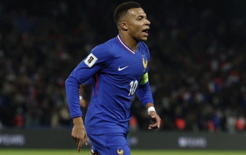 体育赛事-姆巴佩：现在有些队友还是孩子，感觉自己像老将，其实我还很年轻