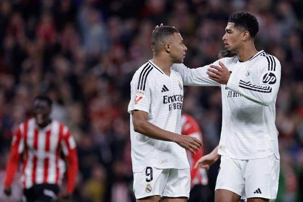 1733359429357011713.jpg 2187656490-612x612.jpg